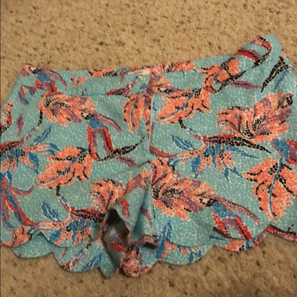New without tags Crown and Ivy shorts size 14